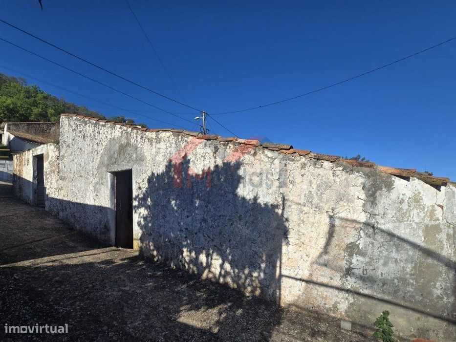 Ruína para reconstrução na Nave do Barão - Loulé