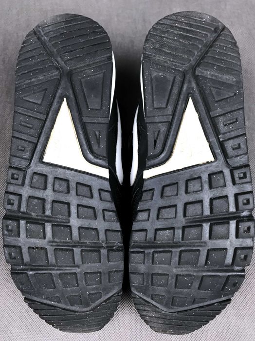 Кросівки NIKE Air Max Command 42.5