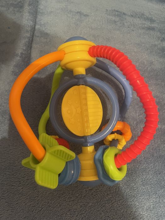 Іграшки від 6міс(пірамідка Tomy,паровозик FisherPrice, музич Пінгвін