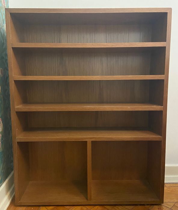 Armário madeira em bom estado