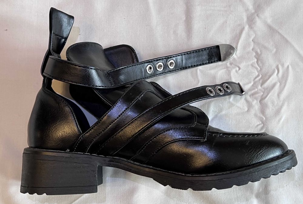 Жіночі черевики DeeZee