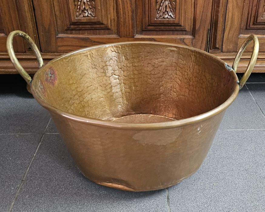 Tacho em cobre antigo