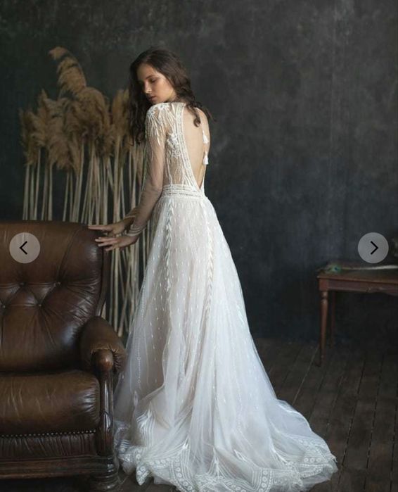 Весільна сукня Офелія з ручною вишивкою бісером