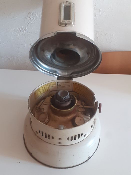 Aquecedor a petróleo