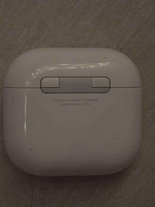 case do airpods 4 oryginalny