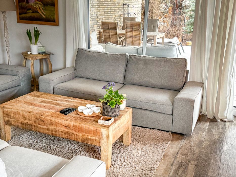 Sprzedam 2 sofy 3-osobowe i 1 sofa 2-osoba GRATIS!