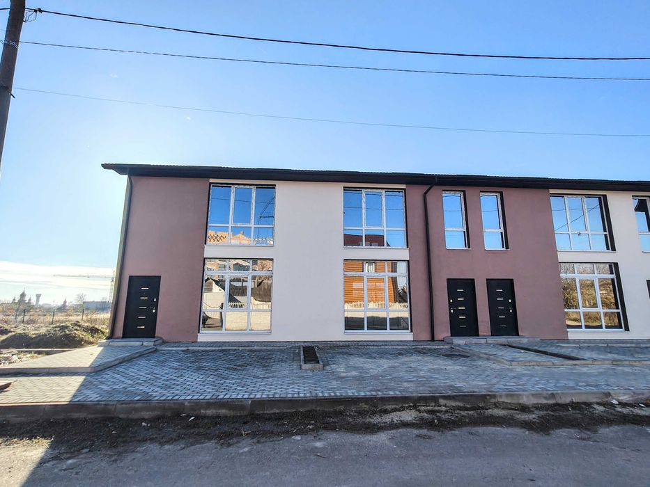 Котедж, таунхаус-здана в експлуатацію новобудова з ділянкою 650$/м кв