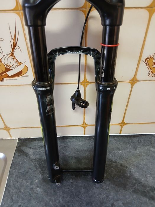 Suspensão rockshox