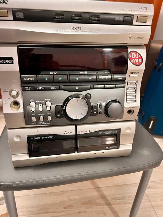 Wieża sony RX77, panel centralny