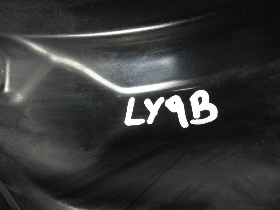 AUDI A3 8P LIFT 08-13 Maska Pokrywa Silnika Kolor LY9B