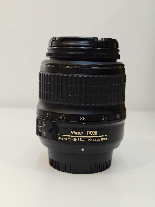 Nikon D3000 c/ acessórios