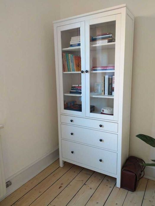 Polki drewno IKEA HEMNES-Leksvik-drewno-witryna