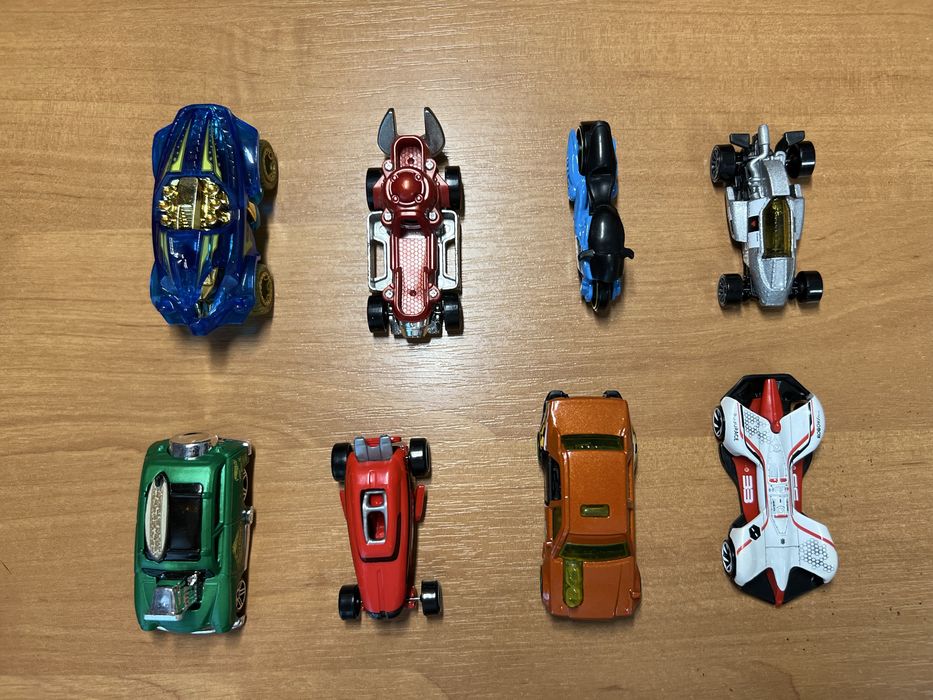 Машинки HotWheels 38 штук