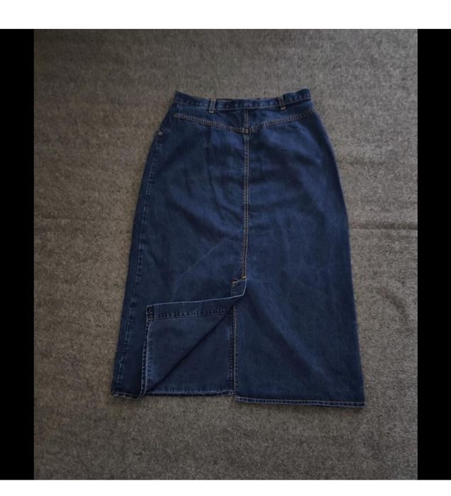 Джинсова спідниця міді,нова.