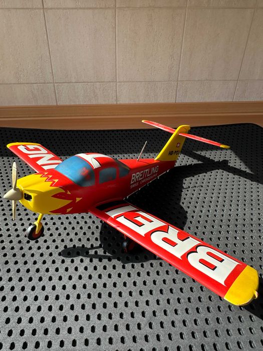 Maquete de avião Breitling