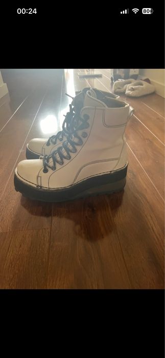 Botas fly london