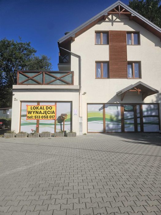 Do wynajęcia lokal usługowo-handlowy w Krynicy-Zdrój, ul. Czarny Potok 2A.