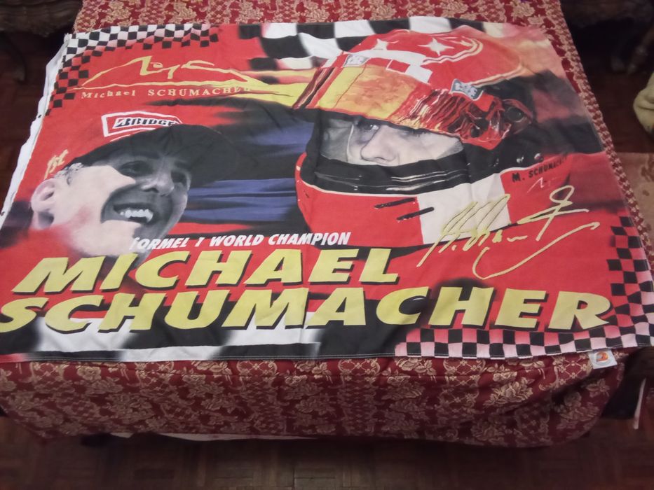 ESCULTURA 60x30. Em CERÂMICA Dourada. Com 2 Fotos