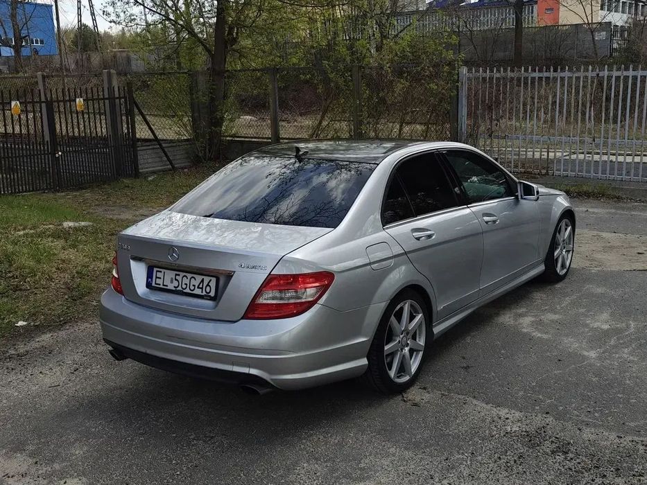 Mercedes-Benz Klasa C MERCEDES-BENZ W204 C300 4Matic 2010r.