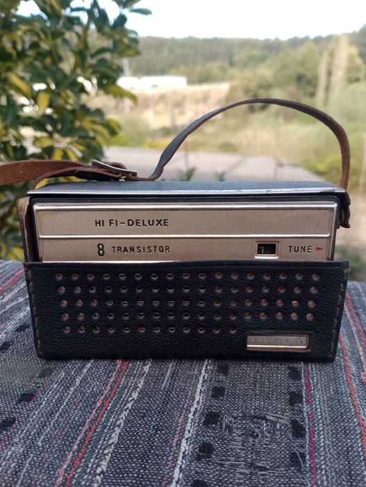 Radio antigo a pilhas