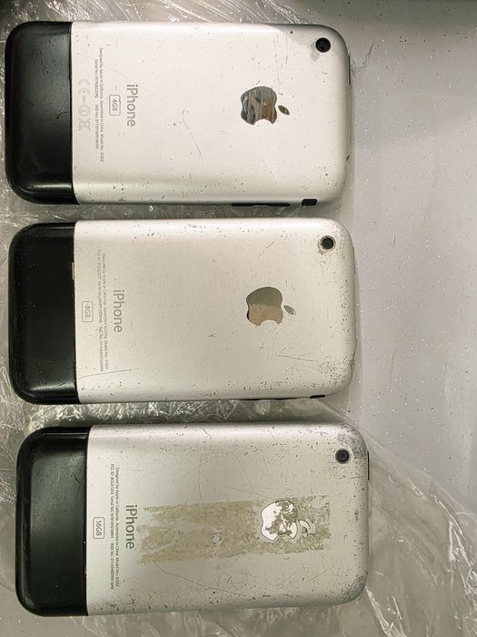 IPhone 1 generation 2g. 4gb, 8gb, 16 gb