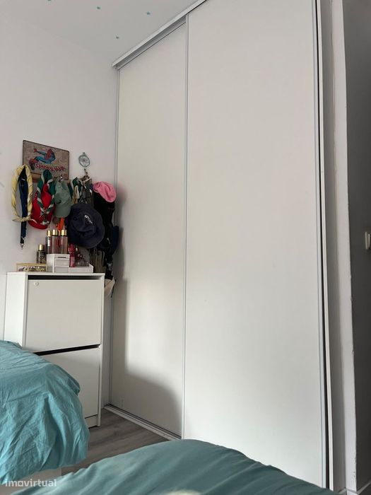 Apartamento T2 na Rua da Fenache, Caparica
