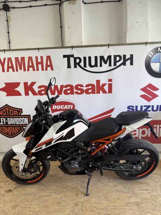 KTM Duke 125, kat. B