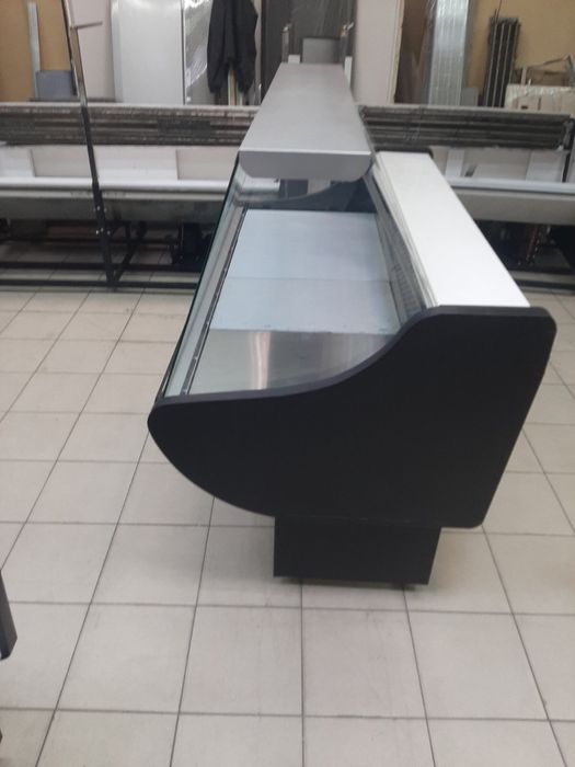 Холодильна вітрина КATRIN 1.6м