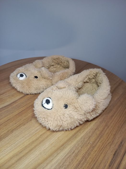 Pluszowe kapcie dziecięce