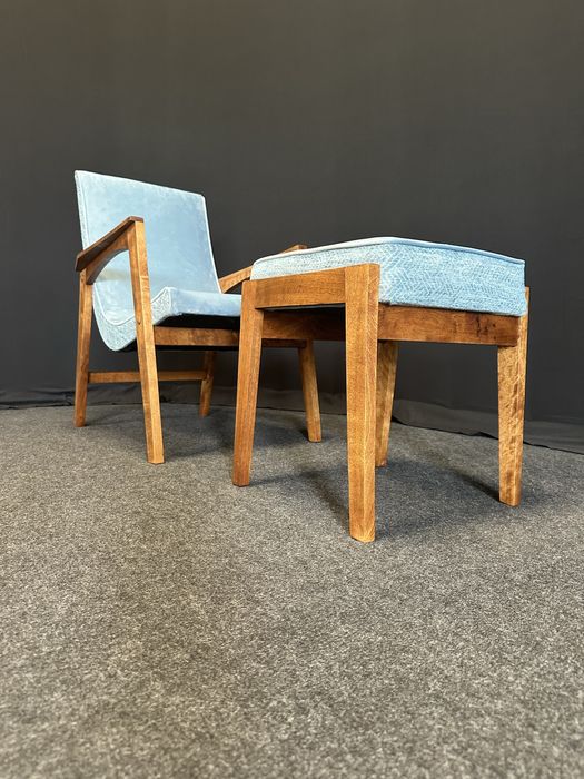 Fotel z podnóżkiem Prl po renowacji