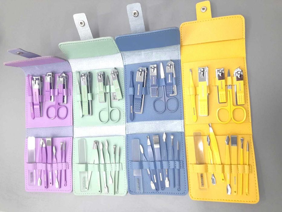 Conjunto de Ferramentas de Manicure e Pedicure (12 Peças)