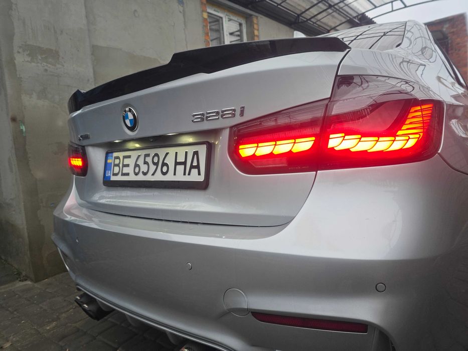 Автомобіль Бмв F30 328