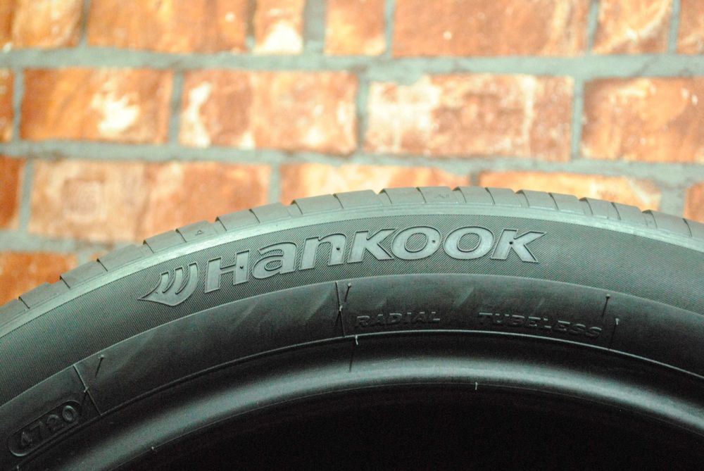 Hankook/Pirelli 315/35-275/40 R21 (AWD)