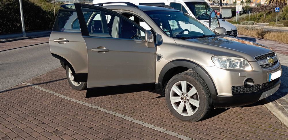 Chevrolet Captiva 2.0 VCDi 150cv 7 Lug. 4x4 – IUC Antigo (46€)