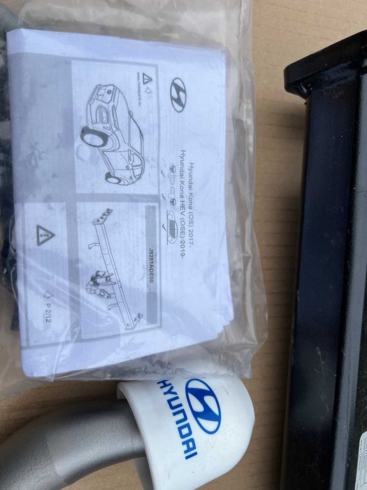 Hyundai Kona (OS) (OSE) hak holowniczy wypinany oryginalny