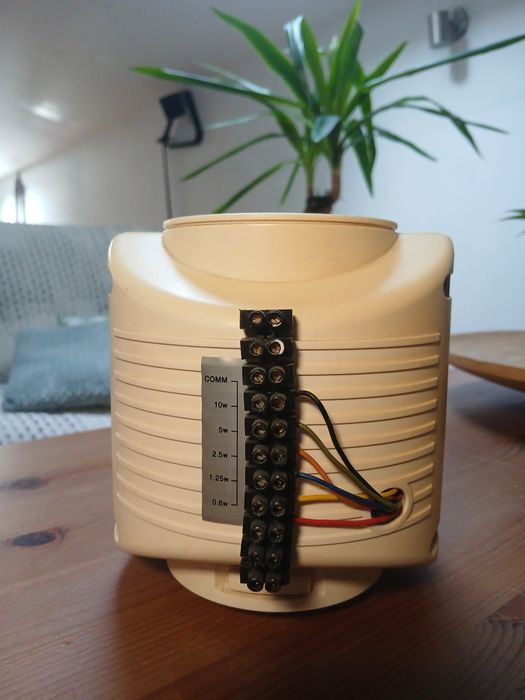 Colunas Wharfedale Modus Cube