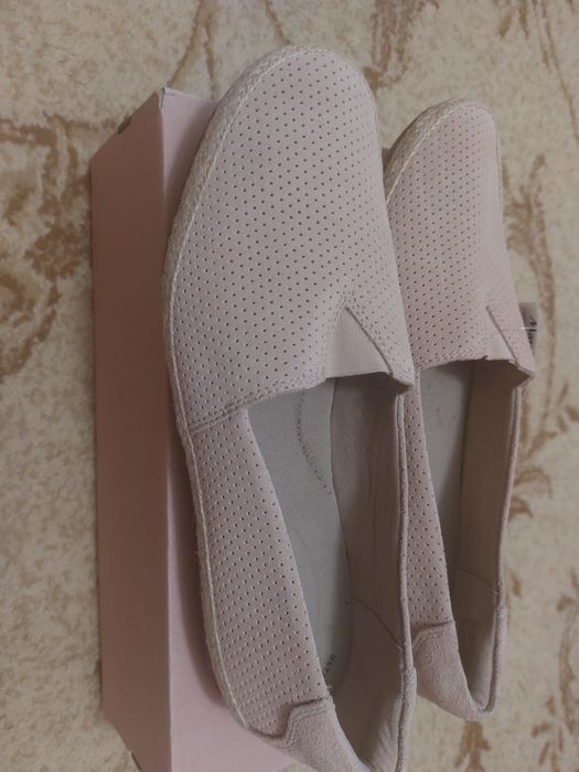 Нові. Туфлі. Натуральний замш. Clark's. Оригінал. Розмір 39 - 40.