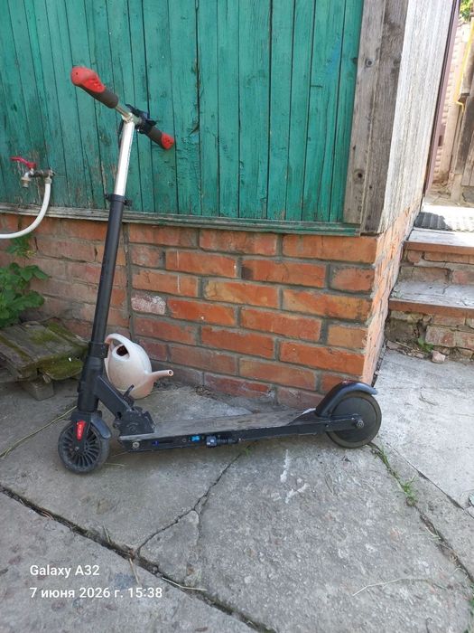 Продам электросамокат RCB