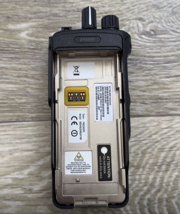 Портативна Рація Motorola DP 4800 VHF (з AES 256) Малайзія