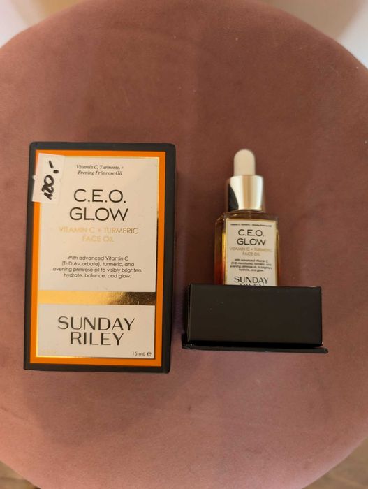 Olejek do twarzy - Sunday Riley C.E.O. Glow Vitamin C + Turmeric