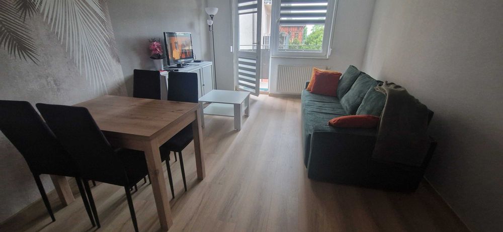 Mieszkanie 3 pokoje, balkon, blisko centrum / doby