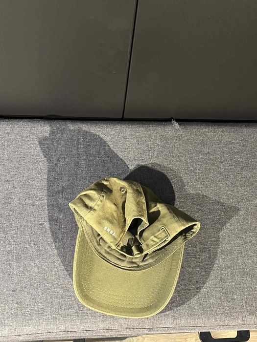 czapka zielona khaki prawie nowa