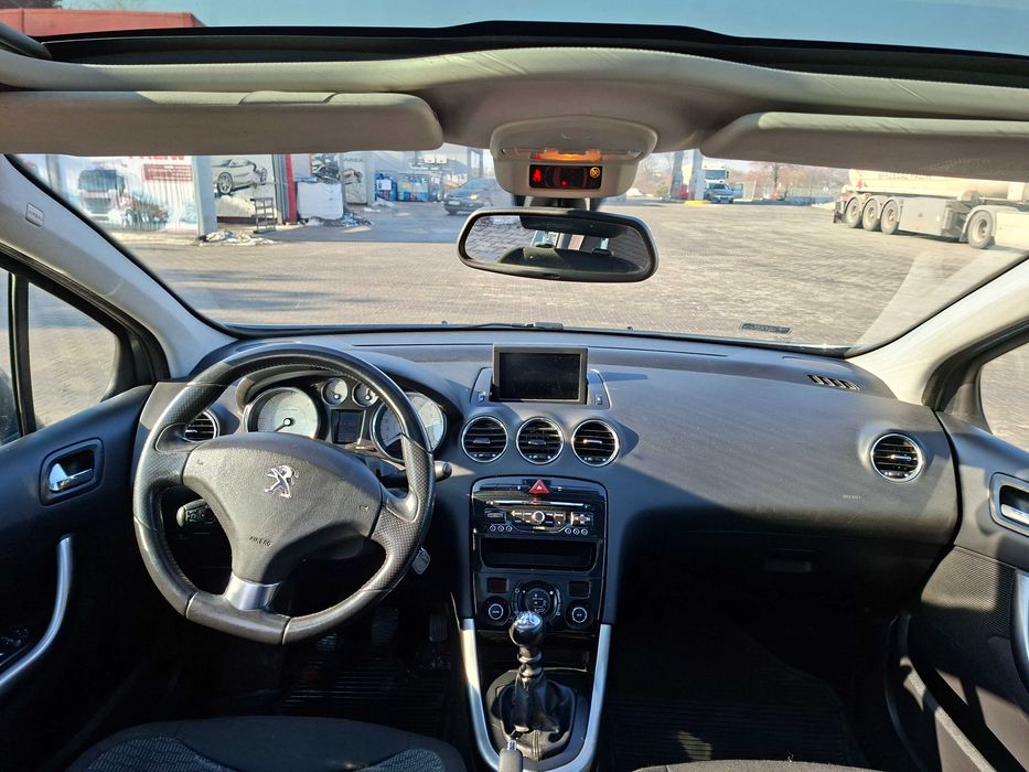 peugeot 308 1.6 hdi 2013r.