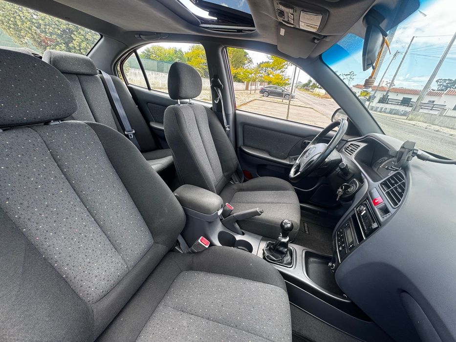 Elantra com teto