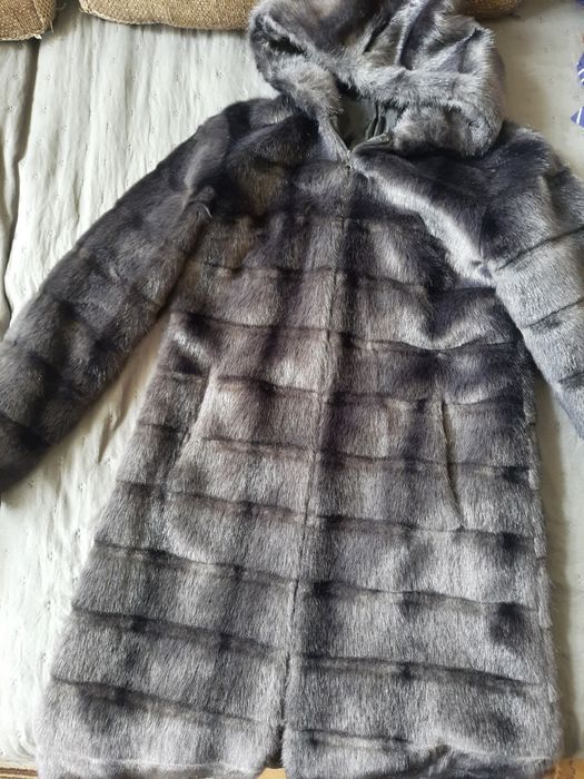 Шуба жіноча стильна