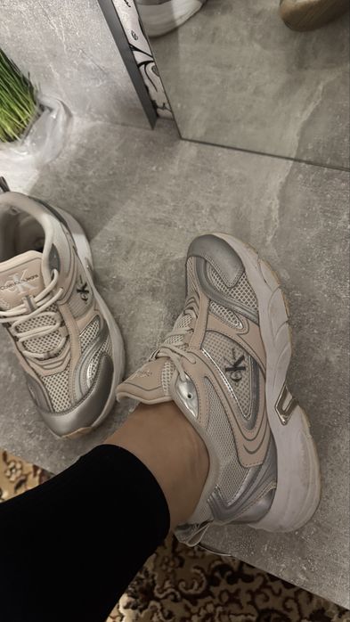 Кроссовки Calvin Klein 38