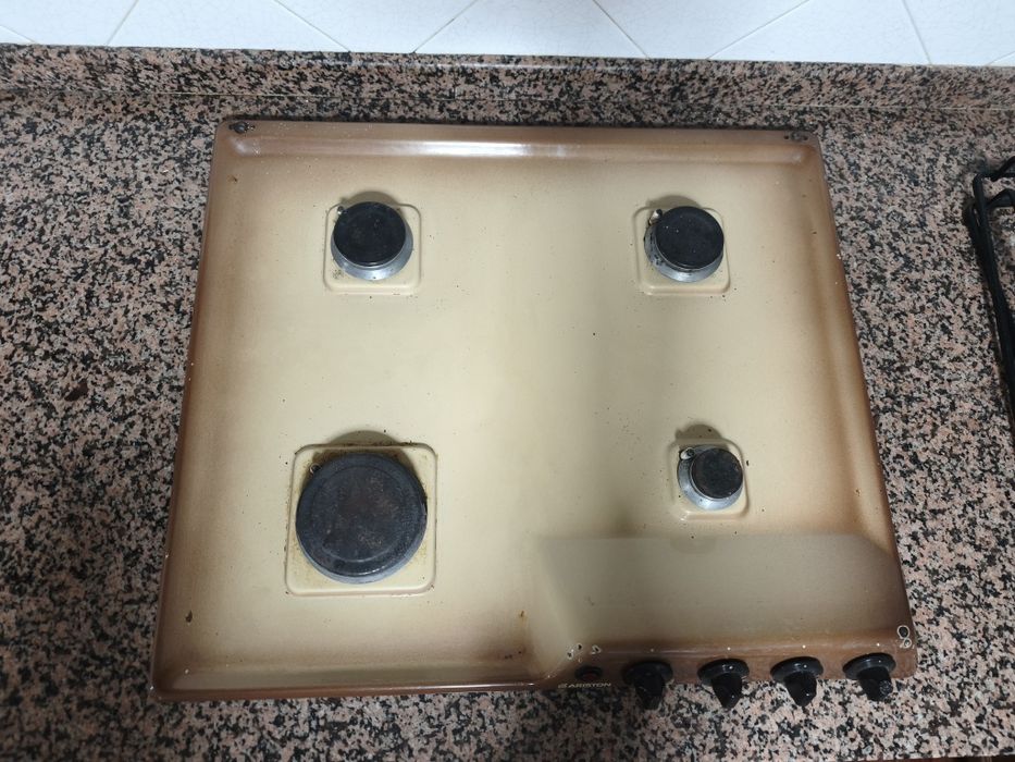 Forno e fogão de cozinha
