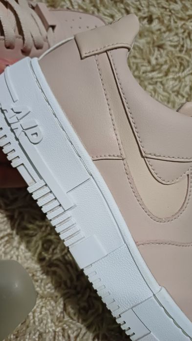 Кросівки Nike Air Force 1 Pixel.