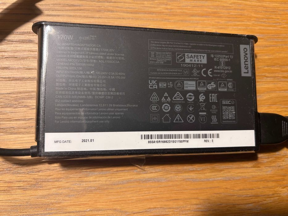 Lenovo ThinkPad P15 Gen 1 i7-10850H 32GB/500GB