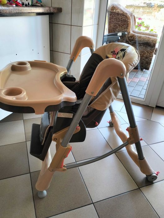 Fotelik do karmienia